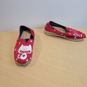 Tiosebon size 9 red cat lovers slip on shoes